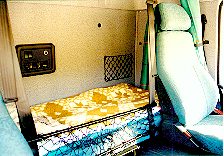 Volvo_in_03.jpg (15152 Byte)